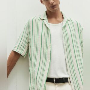NWT H&M Men's Textured-Knit Resort Shirt in Khaki Green Size Medium